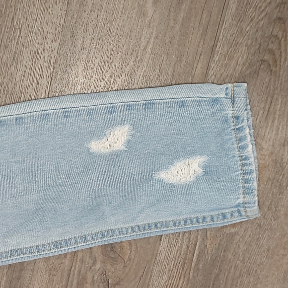 Streetwear Society distressed jeans. Size 0/1. - Picture 4 of 6